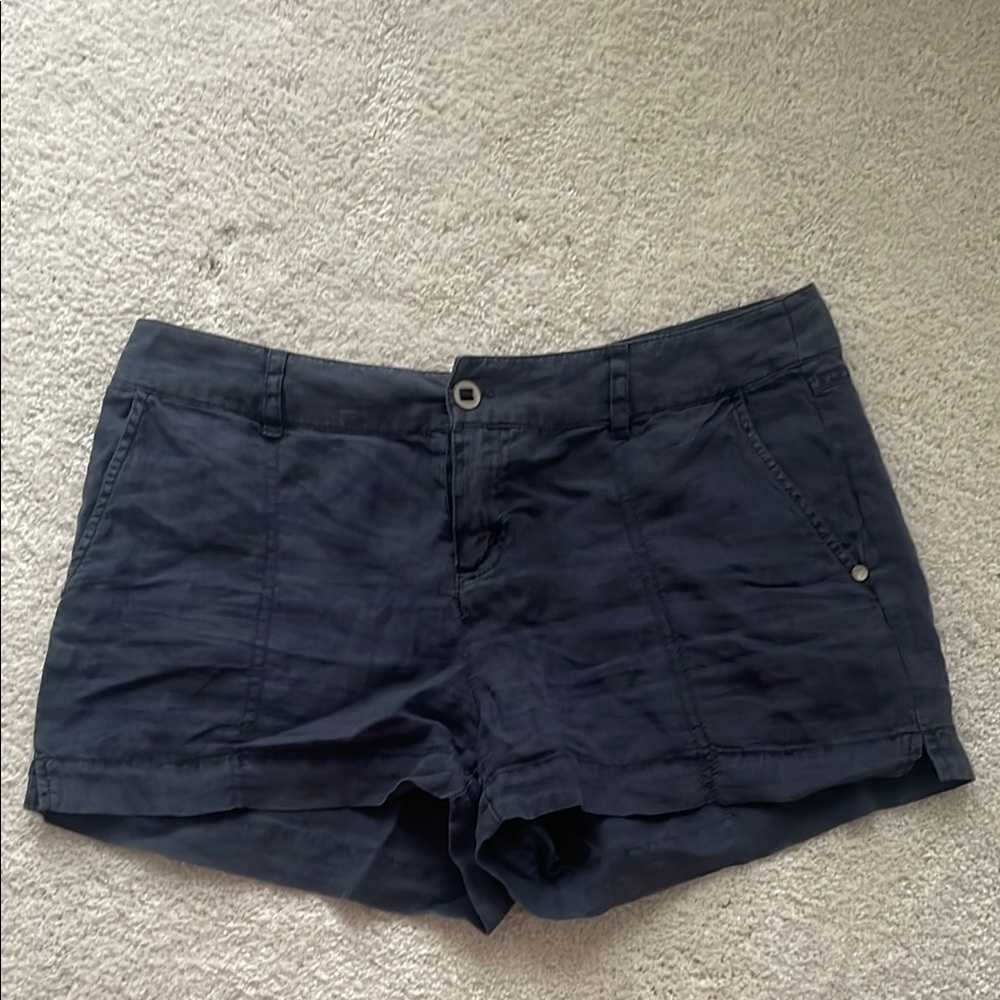 Linen shorts